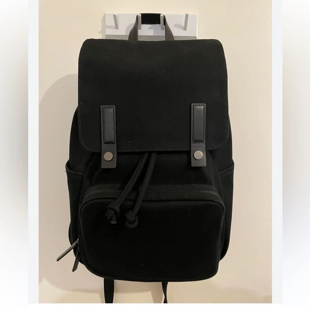Everlane Modern Snap Backpack Black Canvas Laptop Bag Unisex